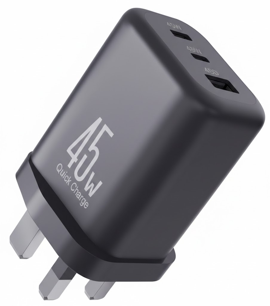 JOYROOM/ 45W 3-Port (GaN) Charger / Black